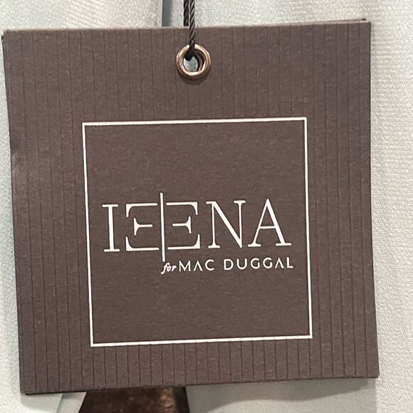 NEW Mac Duggal Long Sleeve Ruched Jersey V-Neck Gown Size 8 - Picture 7 of 8